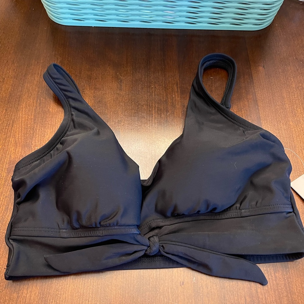 NWT Front Bralette Swim Top